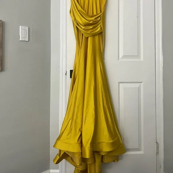 🔥🔥🔥BEAUTIFUL Jessica Angel Dress (like a New ) - Picture 2 of 5